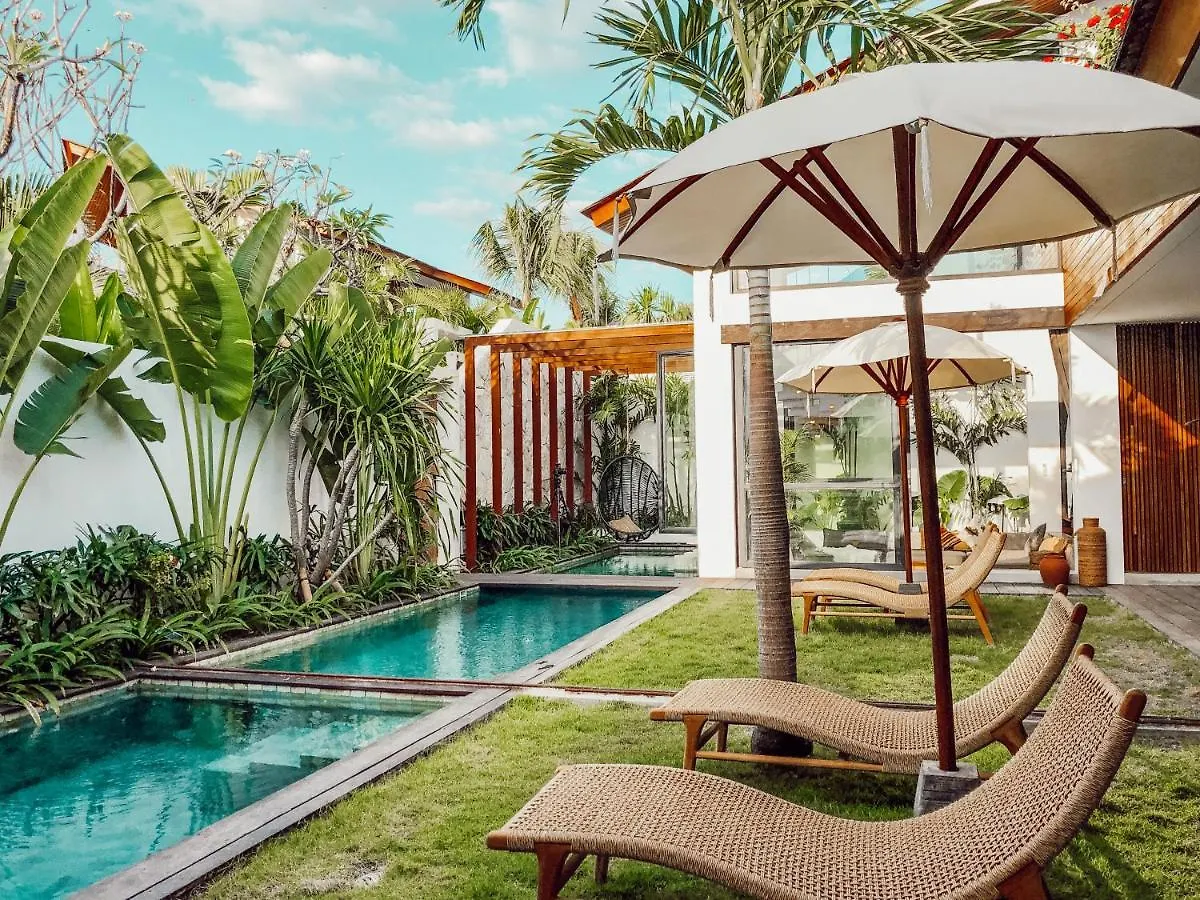 Beyond Bespoke Villas Seminyak Endonezya