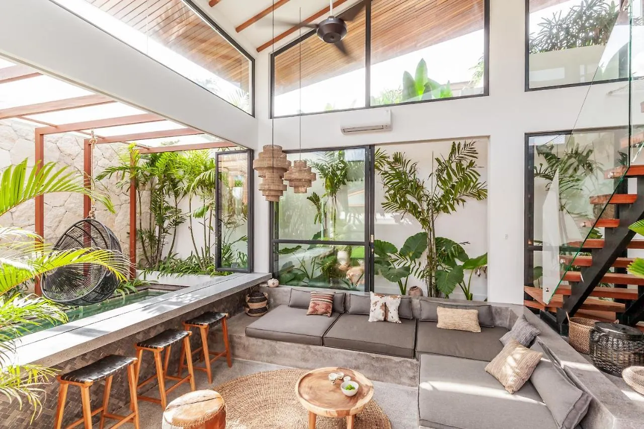 Beyond Bespoke Villas Seminyak Endonezya