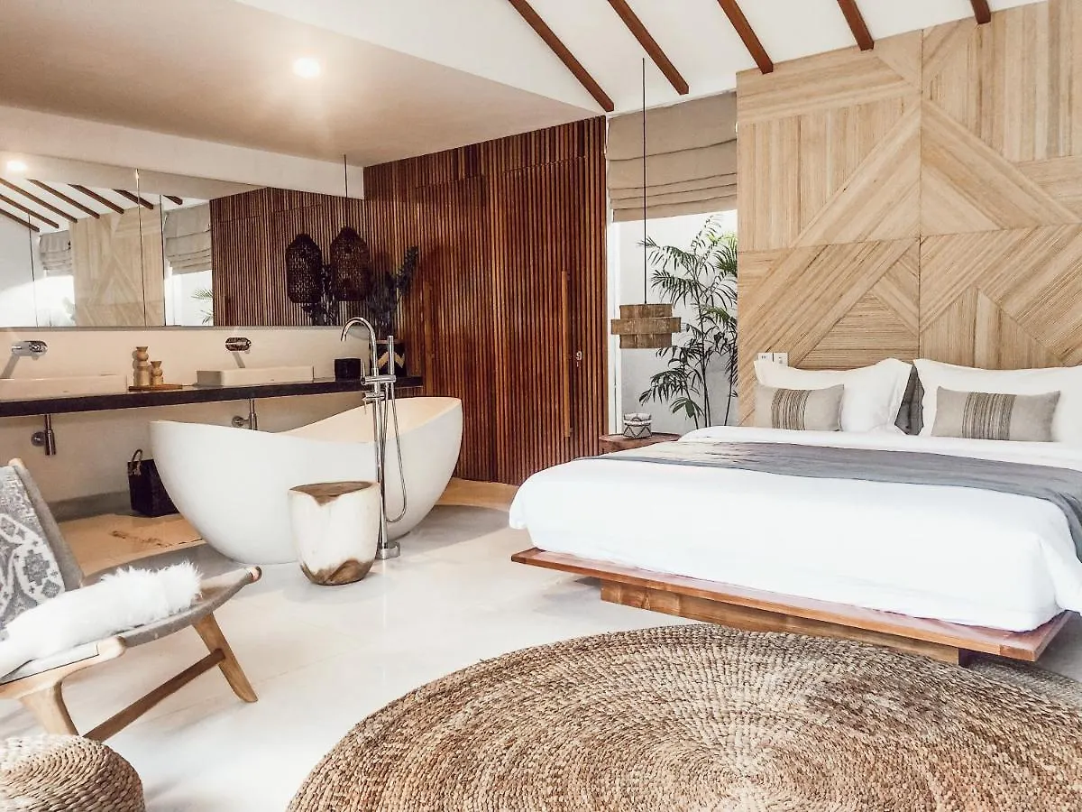 Beyond Bespoke Villas Seminyak Endonezya