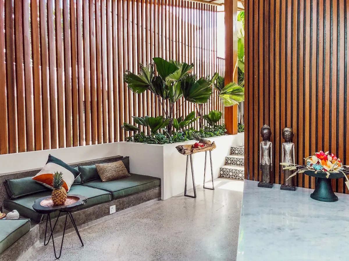 Beyond Bespoke Villas Seminyak Endonezya