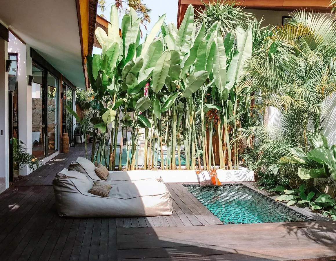 Beyond Bespoke Villas Seminyak Endonezya