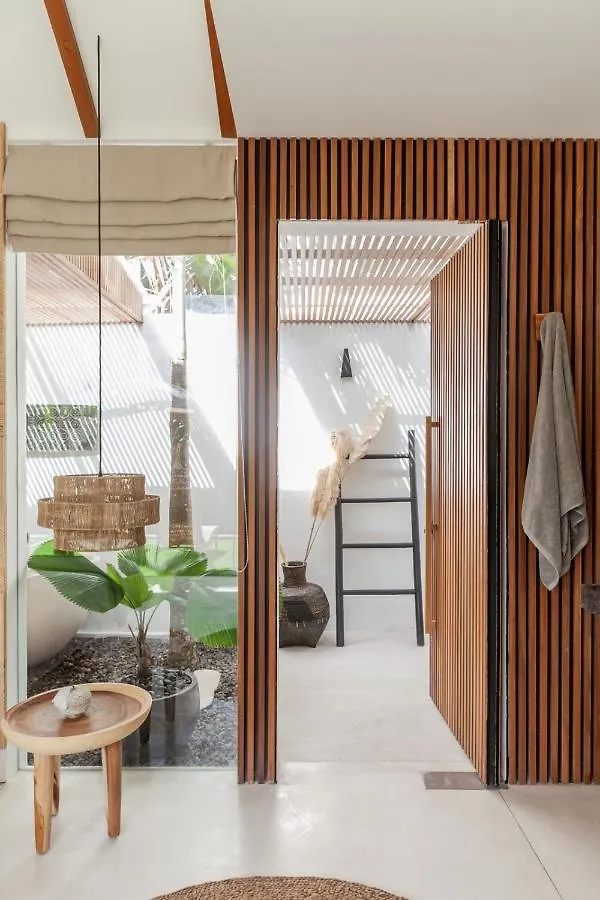Beyond Bespoke Villas Seminyak 0*,