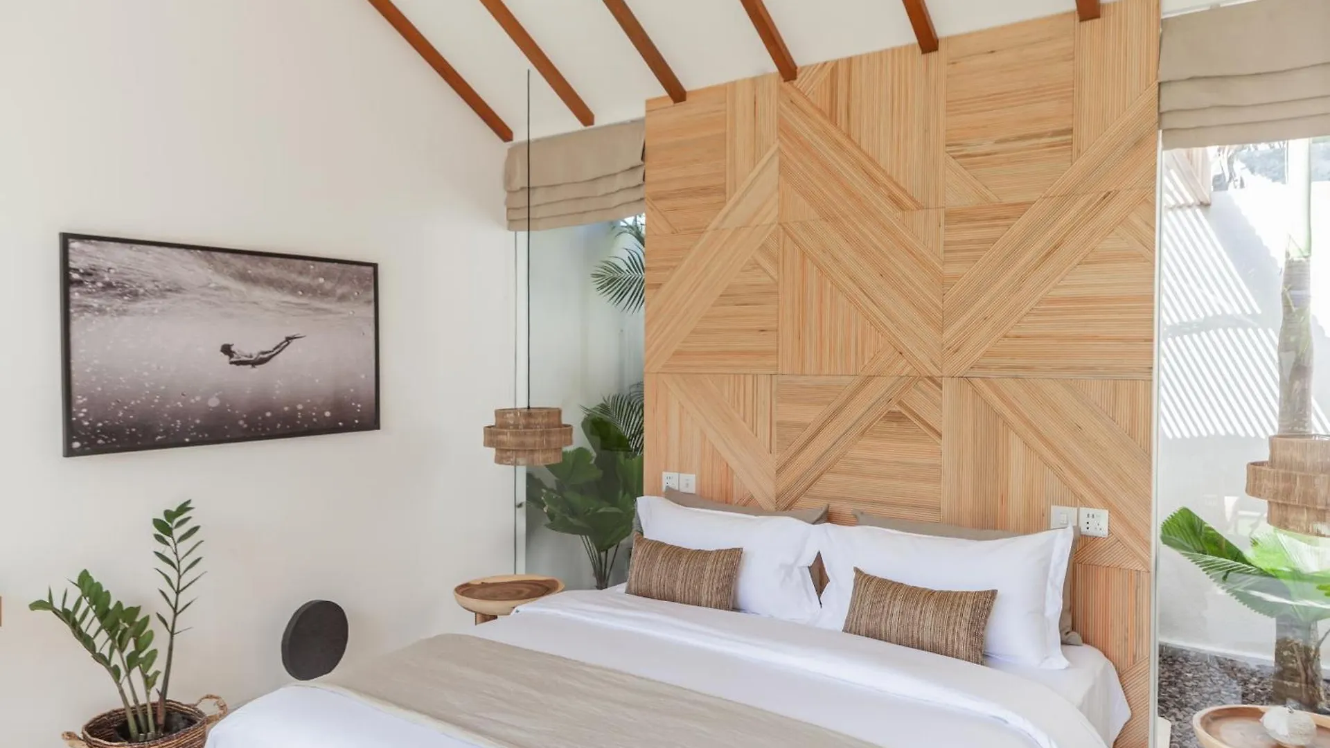 Beyond Bespoke Villas Seminyak Endonezya