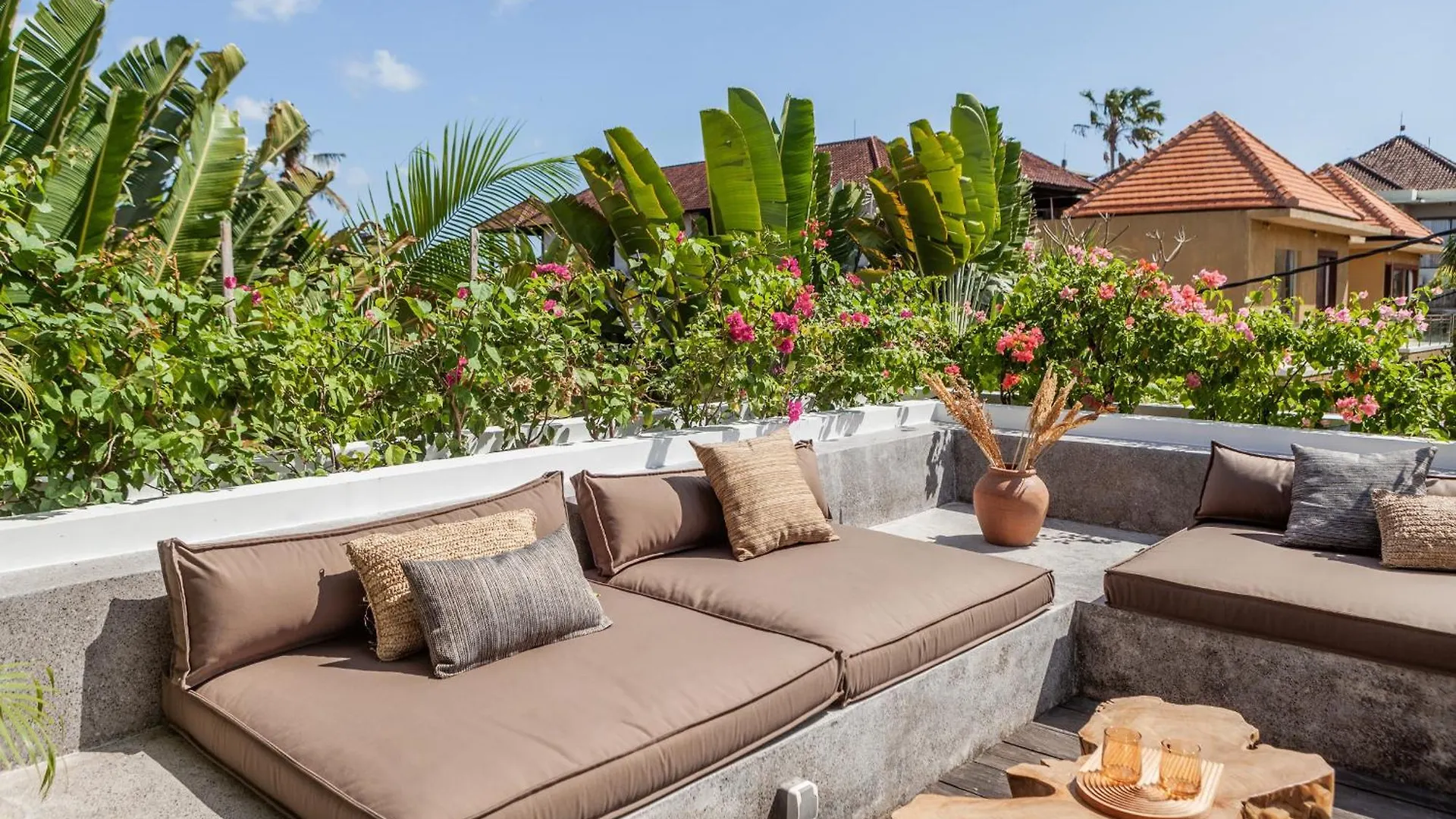 Beyond Bespoke Villas Seminyak 0*,  Endonezya